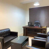 فروش میز مدیریت و مبل 4 نفره اداری