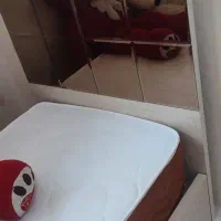 تخت یک نفره نوجوان ، آینه‌ای کاملاً نو