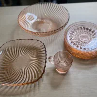 سرویس دودی و یک کاپ کیک خوری چوبی سالم