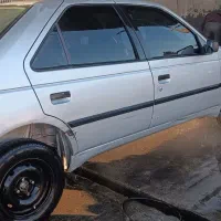 سواری دربستی (پژو۴۰۵)