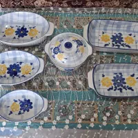 ظروف زیبای گل آبی تمیز ودرحدنوهمه ۱۹۰۰