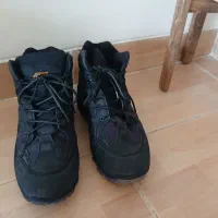 تعویض با کفش کوهنوردی وپوتین سربازی