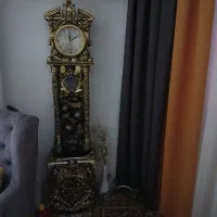 ساعت طلایی قدی آبنمادار