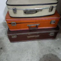 چمدان یا جعبه لباس برای دکور یا دکوراسیون