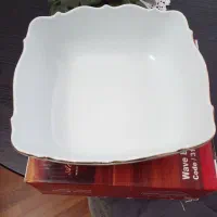 ظرف مربع لب طلایی