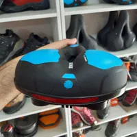 زین ارگونومیک با چراغ شارژی با نشیمن راحت|دوچرخه، اسکیت، اسکوتر|شاهین‌شهر, سعدی جنوبی|دیوار