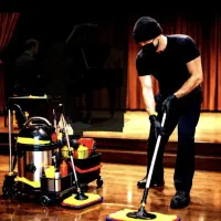 شیراز تنظیف نظافت راه پله آپارتمان ، مطب ، سالن