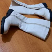 کفش|کیف، کفش، کمربند|تهران, درب دوم|دیوار