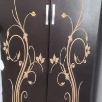 کمد لباس با دلاور