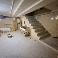 ۲۰۰ متر زیر زمین ، تجاری ورزشی بر اشتراکی