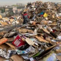 باطله زوبی نان خشک کارتن لاک  آهن.  حلب کتاب