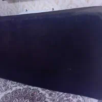 تشک تخت یک نفره  و ساعت ایستاده