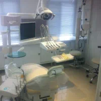 دسنیار دندانپزشک خانم با سابقه کار