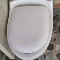 یک عدد دستشویی فرنگی