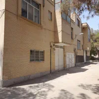 فروش خیلی فوری  خانه ویلایی ۲۰۰ متری کوی امام|فروش خانه و ویلا|اصفهان, کوی امام|دیوار