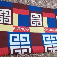 یک عدد تشک یک نفره ۲عدد بالشت