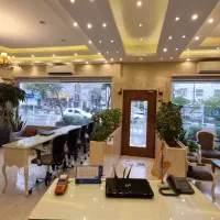 آقا جهت خدمات در املاک نیازمندیم