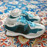 تعدادی کفش کتونی اصلی کفش|کیف، کفش، کمربند|رباط‌کریم, شهرک صنعتی زواره‌ای|دیوار