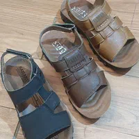 صندل مردانه در دو مدل و سه رنگ ۳۰۰/۰۰۰