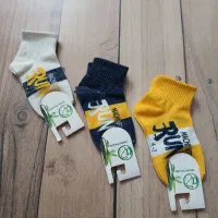 جوراب بچگانه