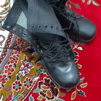 یک جفت پوتین سربازی