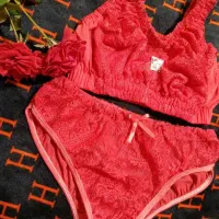 لباس زیر|لباس|صدرا-فارس, فاز ۱|دیوار