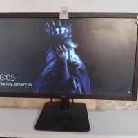 کامپیوتر|رایانه رومیزی|ری, شهرک نظامی|دیوار