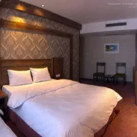 تور مشهد مقدس..و سایر نقاط ایران و جهان|تور و چارتر|بروجرد, |دیوار