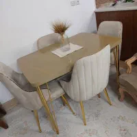 میز غذا خوری ۴نفره|میز و صندلی غذاخوری|قم, شهرک مهدیه (مدرس)|دیوار