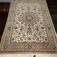 فرش پشمی دستبافت ذرع و نیم قم