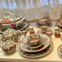 سرویس چینی12نفر نقاشی دست ظروف غذاخوری گل مرغی1973