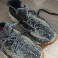 کفش بچه گانه سایز۳۴-۳۵