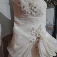 لباس عروس فروشی|لباس|هشتگرد, خور|دیوار