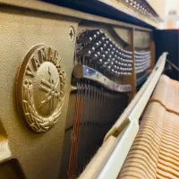 پیانو آکوستیک یاماها|پیانو، کیبورد، آکاردئون|اصفهان, مرداویج|دیوار