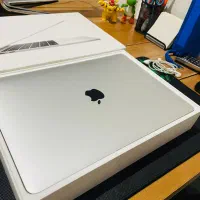 لپ تاپ اپل Macbook pro 2017 در حد کلکسیونی