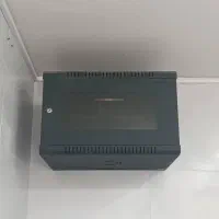 رک دوربین و کامپیوتر دیواری