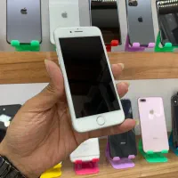 اپل iPhone 8 با حافظهٔ ۶۴ گیگابایت درحدنونو|موبایل|زنجان, |دیوار