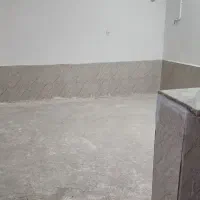 یک واحد آپارتمان نقلی مستقل روی پیلوت