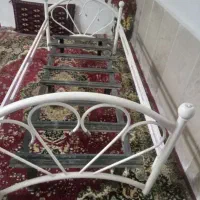 فروش تخت فرفورژه به علت جابجایی