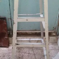 چهارپایه محکم