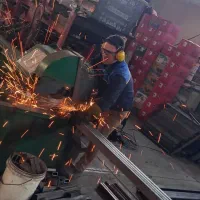 جوشکاری و تعمیر ات نرده کشی و نصبیات