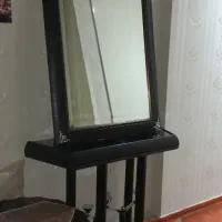 آیینه دور چرمی به همراه شمعدان وکنسول