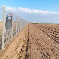 فنس فنس کشی پایه فنس تیرک حصاری|مصالح و تجهیزات ساختمان|قزوین, |دیوار