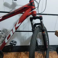 دوچرخه|دوچرخه، اسکیت، اسکوتر|صومعه‌سرا, |دیوار