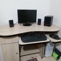 میز کامپیوتر