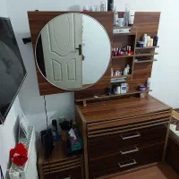 میز آرایش با دلاور|تخت و سرویس خواب|گرگان, |دیوار