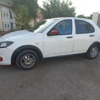 کوییک ار سفید قرمز