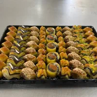 نیرو خانم جهت همکاری در کارگاه تولید شیرینی|استخدام خدمات فروشگاه و رستوران|اصفهان, قهجاورستان|دیوار