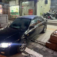 مزدا ۳۲۳ مشکی