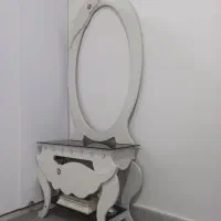 میزناهار خوری و اینه شمعدان